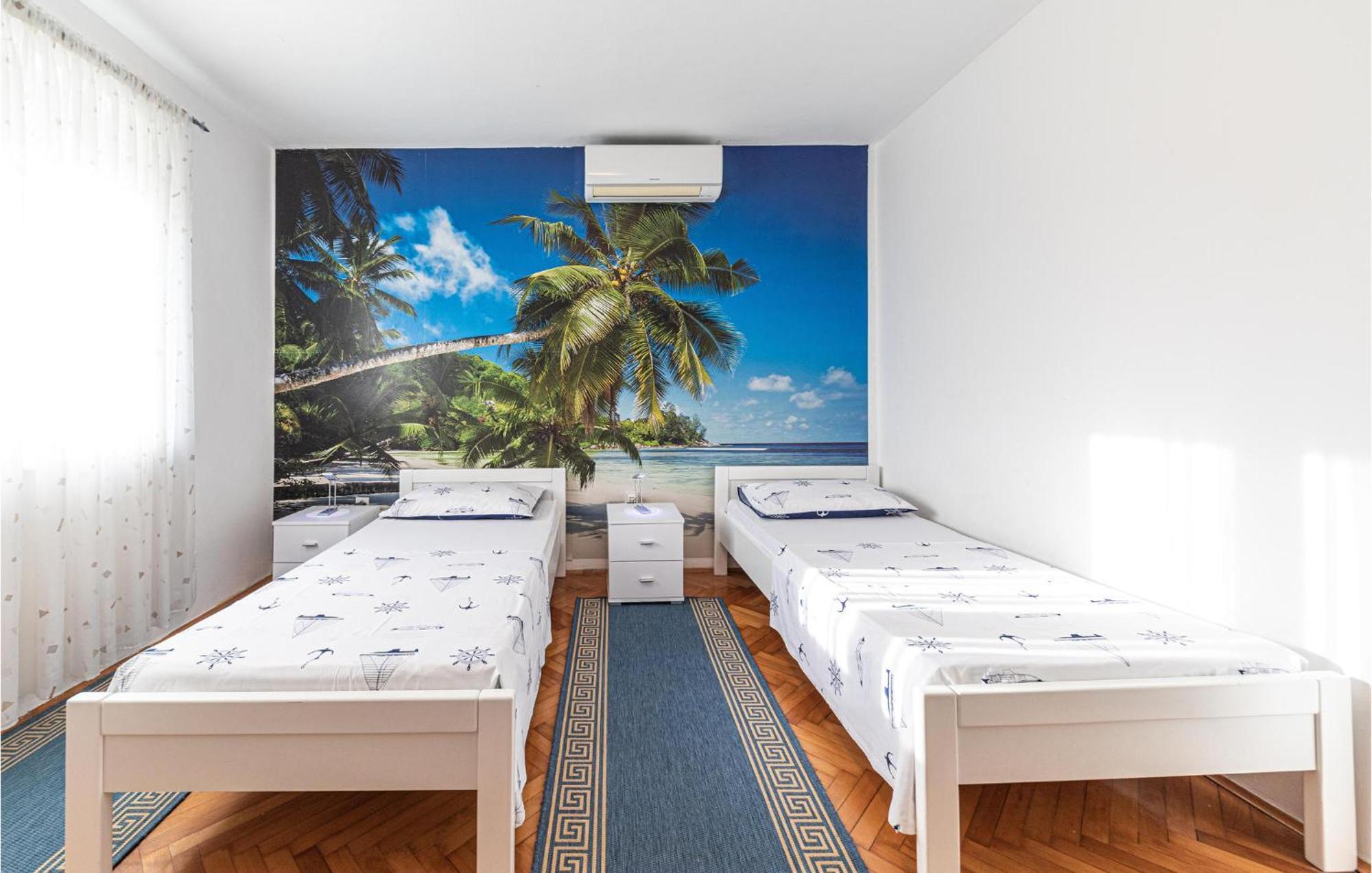 Lovely Apartment In Kastel Kambelovac With Wifi Kaštela 外观 照片