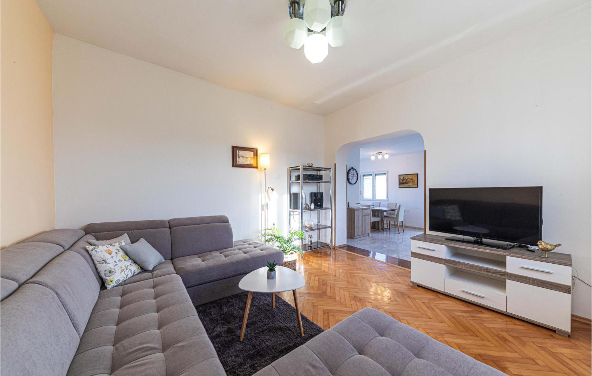 Lovely Apartment In Kastel Kambelovac With Wifi Kaštela 外观 照片