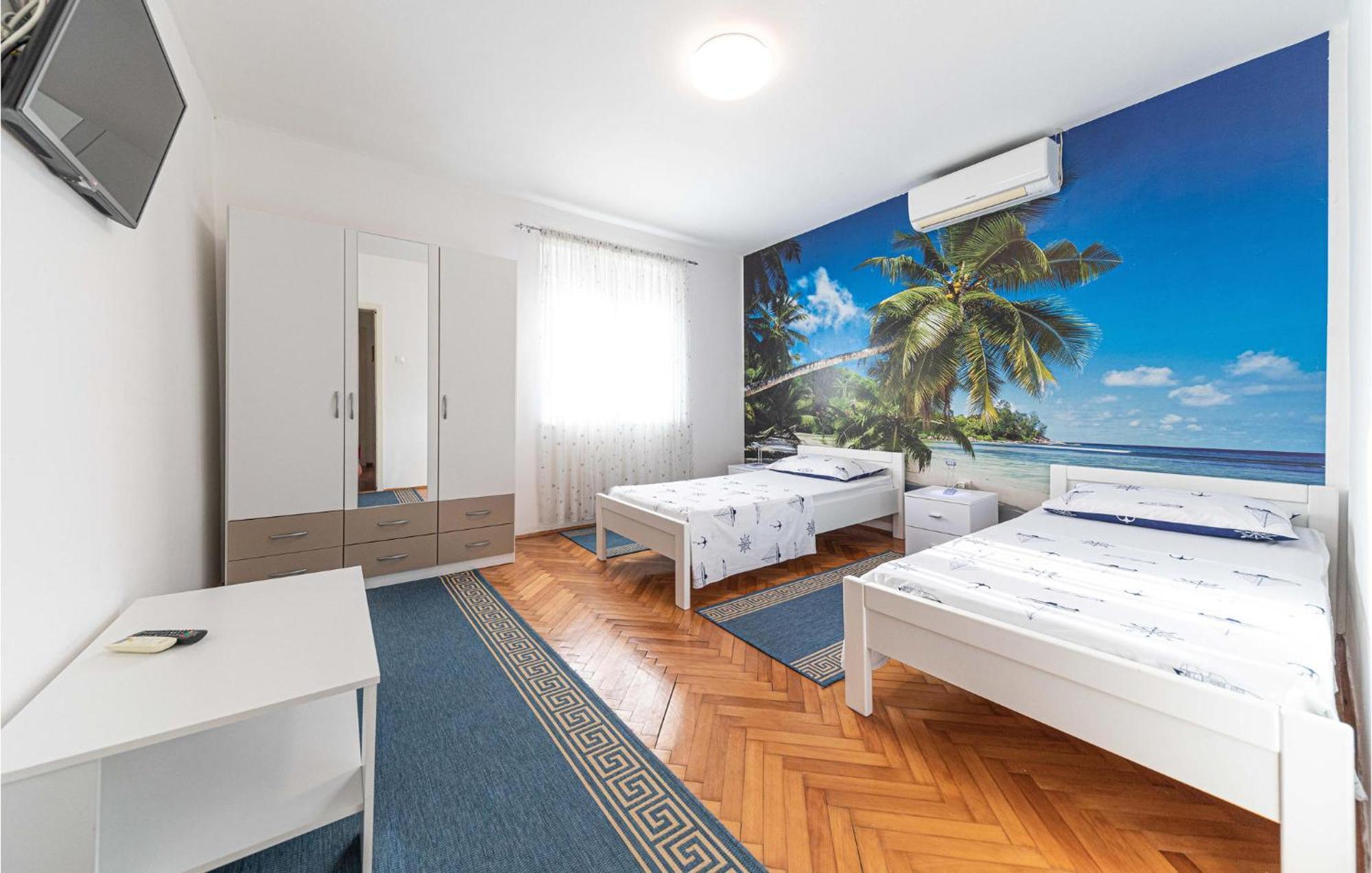 Lovely Apartment In Kastel Kambelovac With Wifi Kaštela 外观 照片