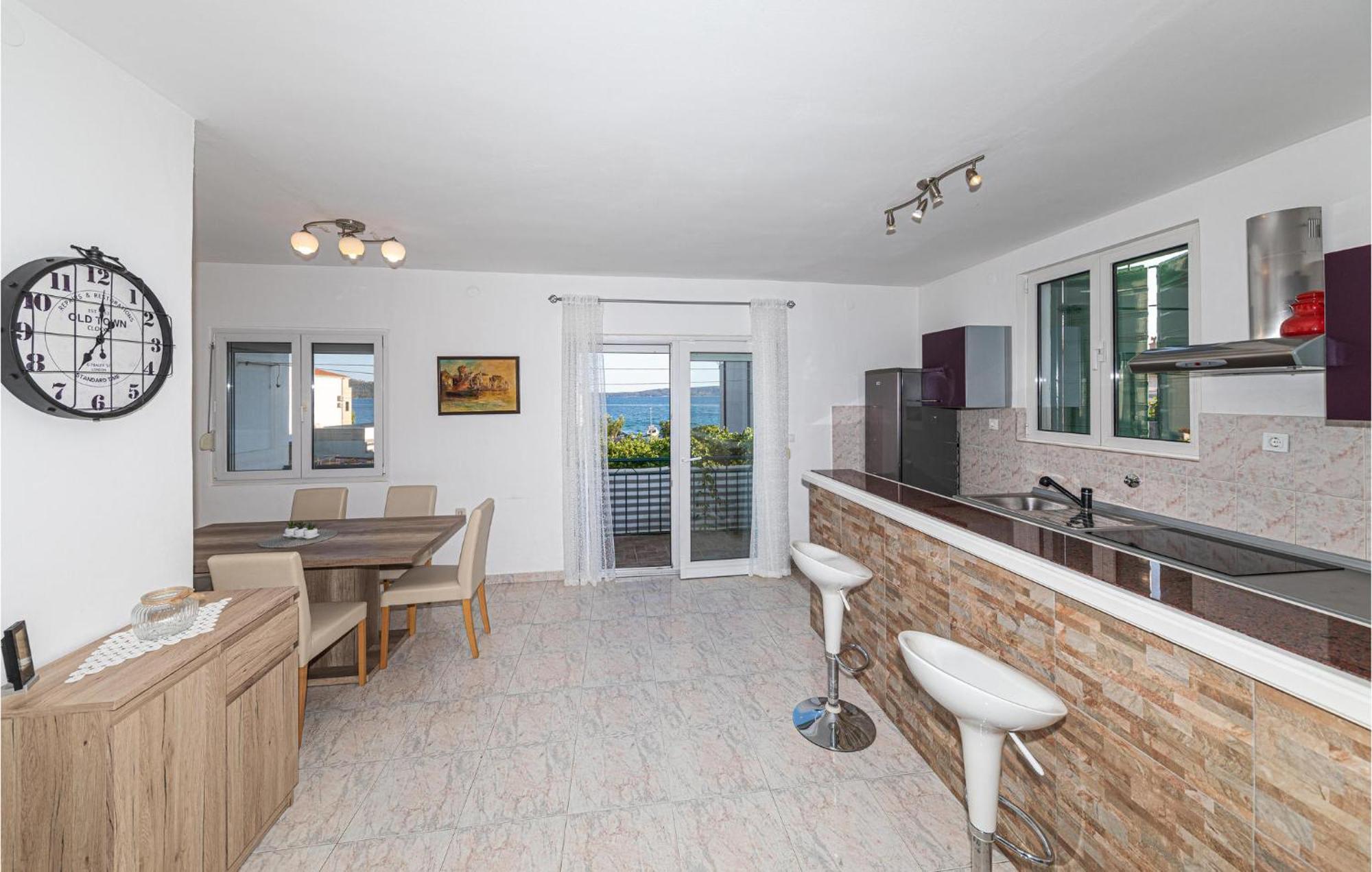 Lovely Apartment In Kastel Kambelovac With Wifi Kaštela 外观 照片