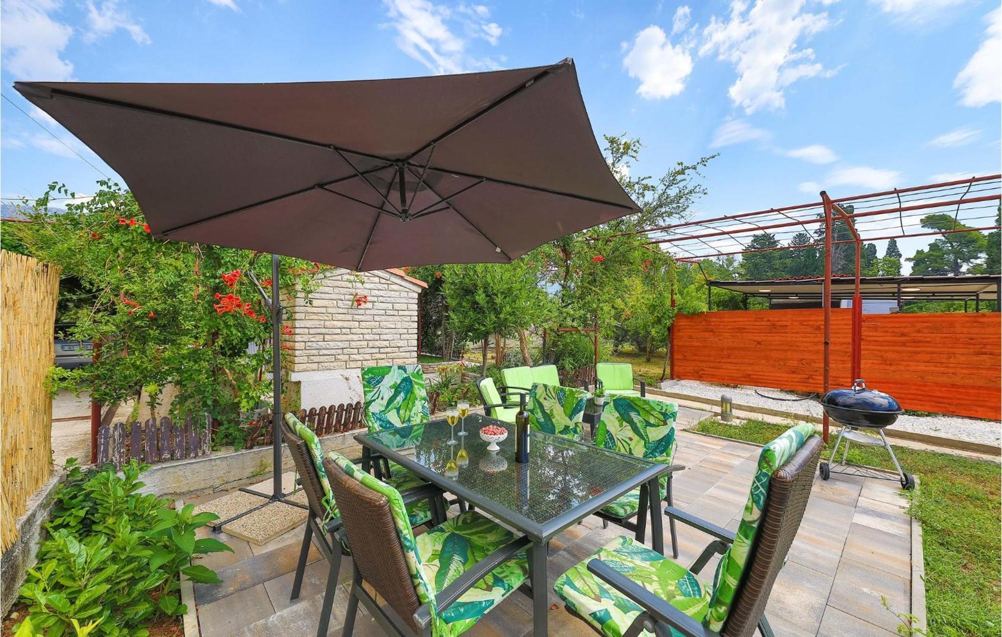 Lovely Apartment In Kastel Kambelovac With Wifi Kaštela 外观 照片